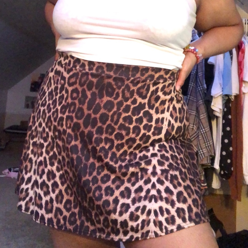 Plus size leopard print skater skirt <3